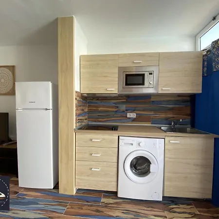 Cristian Delfines 卡门港