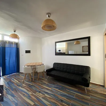 Cristian Delfines 公寓